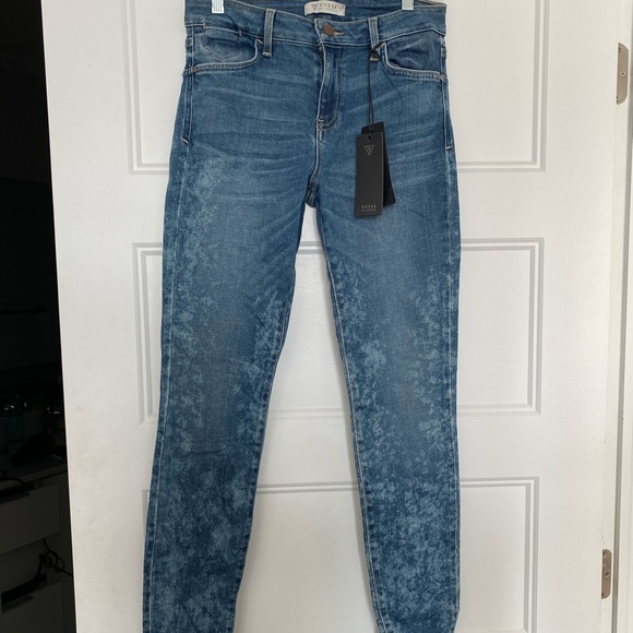 Guess light wash skinny jeans - Picture 1 of 4